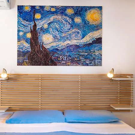 Apartment Corte Roveggia - Monolocale Gogh