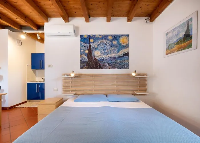 Corte Roveggia - Monolocale Gogh 아파트 베로나